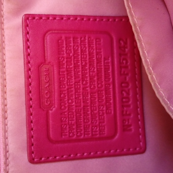Pink Coach purse - Picture 4 of 6